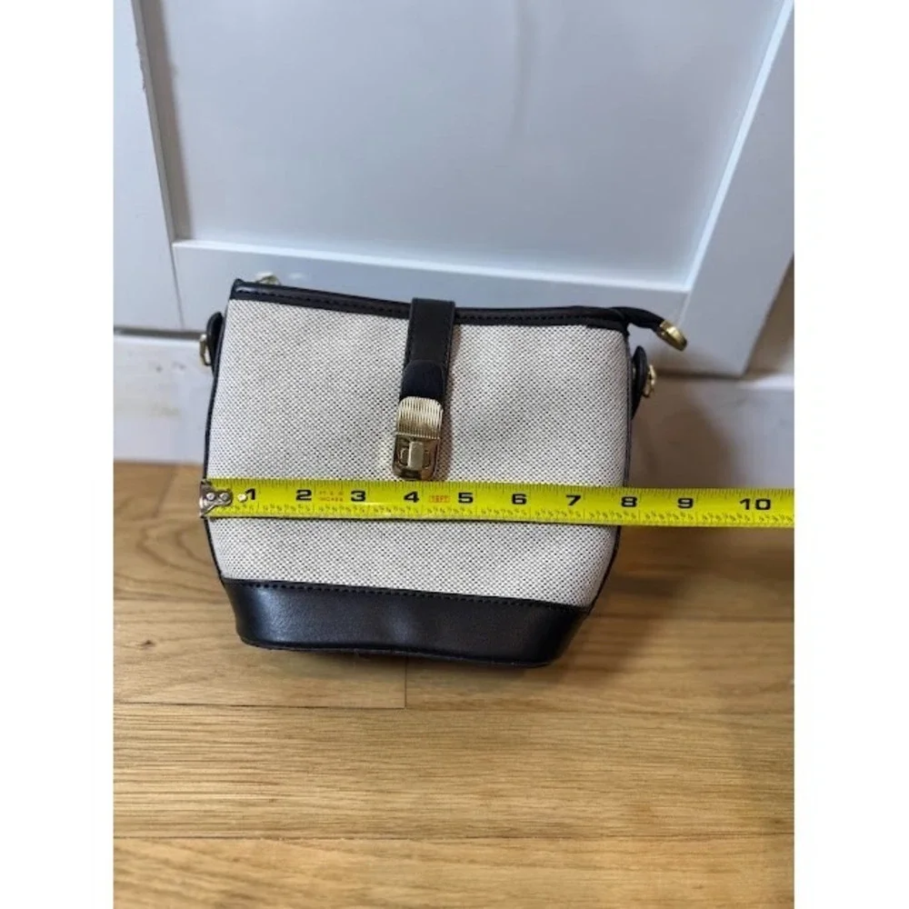 Small Crossbody Bucket Bag Old Money PU Leather Shoulder bag Preppy Cream Black